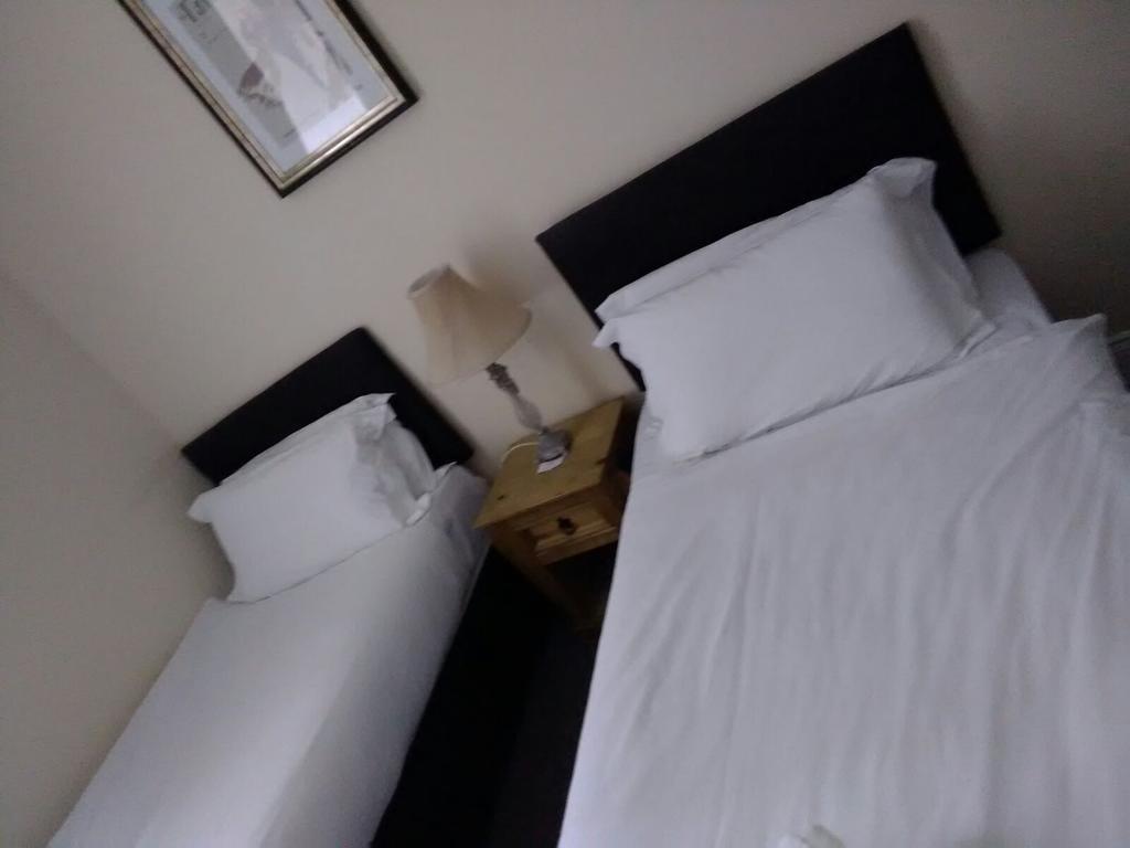 The Waverley Guest House Inverness Bagian luar foto