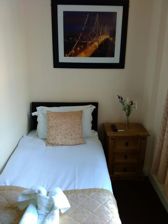 The Waverley Guest House Inverness Bagian luar foto